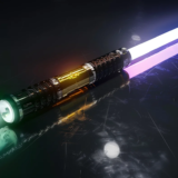 Quels sont les sabres laser les plus iconiques de l’univers Star Wars et pourquoi ?